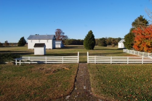 castle barnyard11-14-2010 10-13-21 AM 11-14-2010 10-13-22