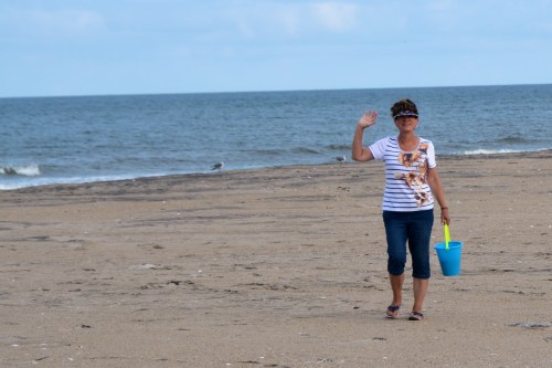 db waving 9-4-2014 5-59-46 PM