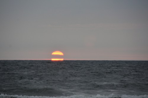 hamburger sun 8-30-2014 6-34-06 AM