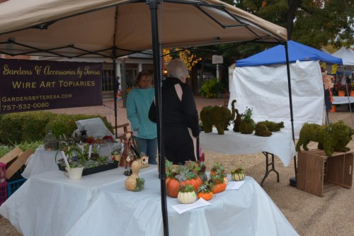 topiaries 11-1-2014 9-16-02 AM