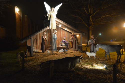nativity2 12-23-2014 7-02-26 PM