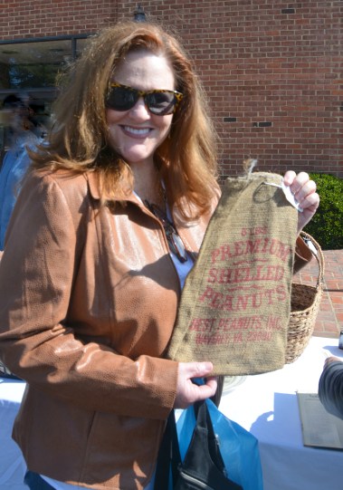 donna and peanut bag 3-21-2015 11-13-59 AM