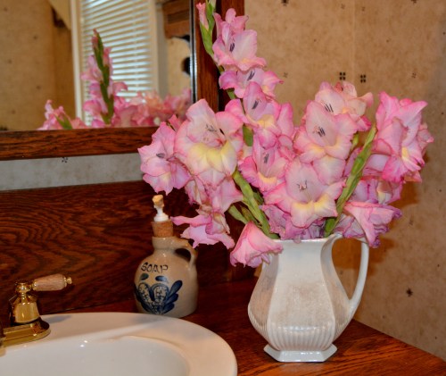 glads bathroom 7-15-2015 2-06-15 PM