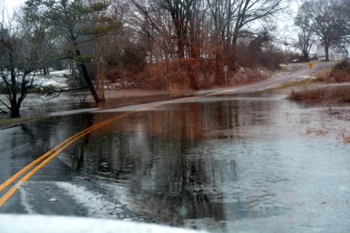 flooding at mr spadys 1-23-2016 11-28-13 AM